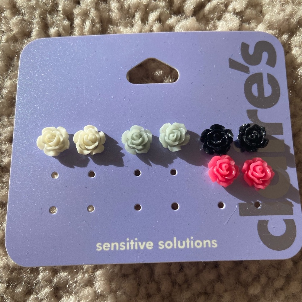 Flower Stud Earrinngs